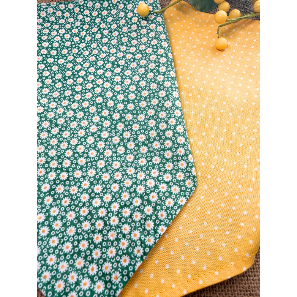 Small Daisy Flowers Reversible Spring Bandana for Pets