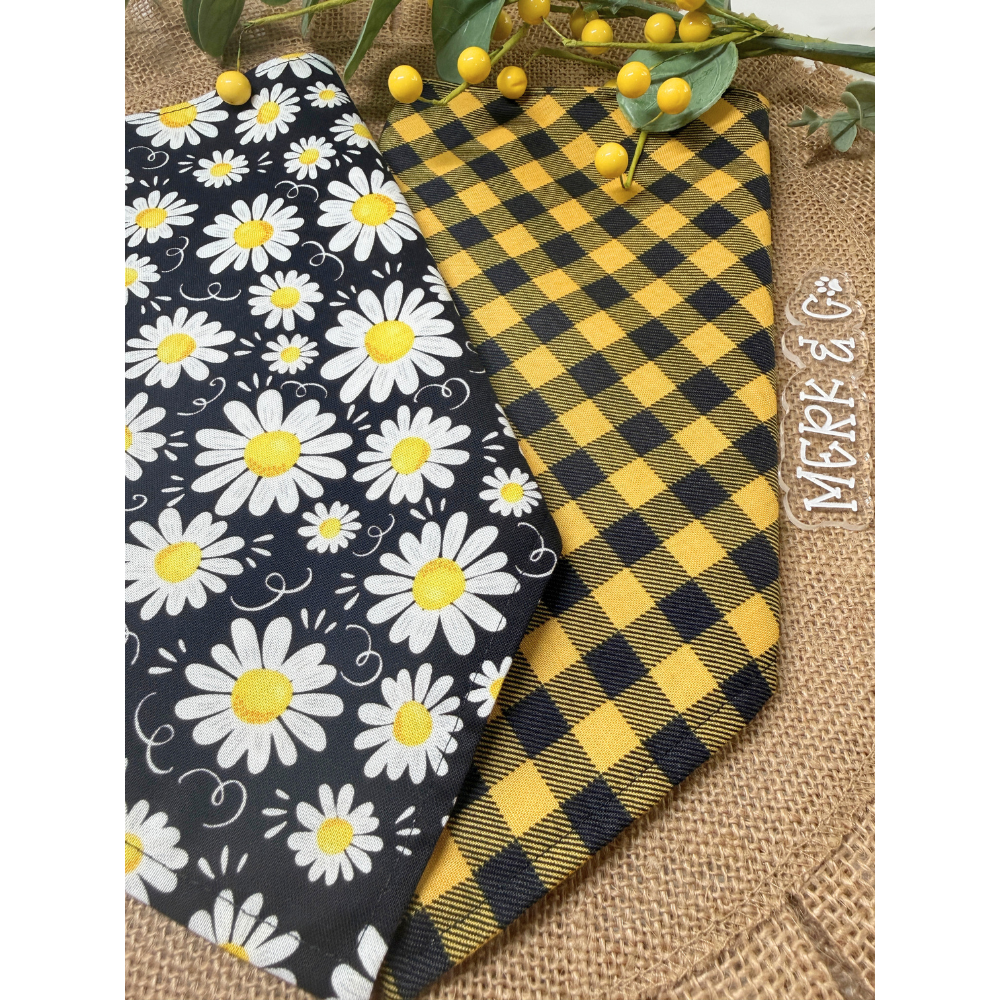 Large Daisy Bandana