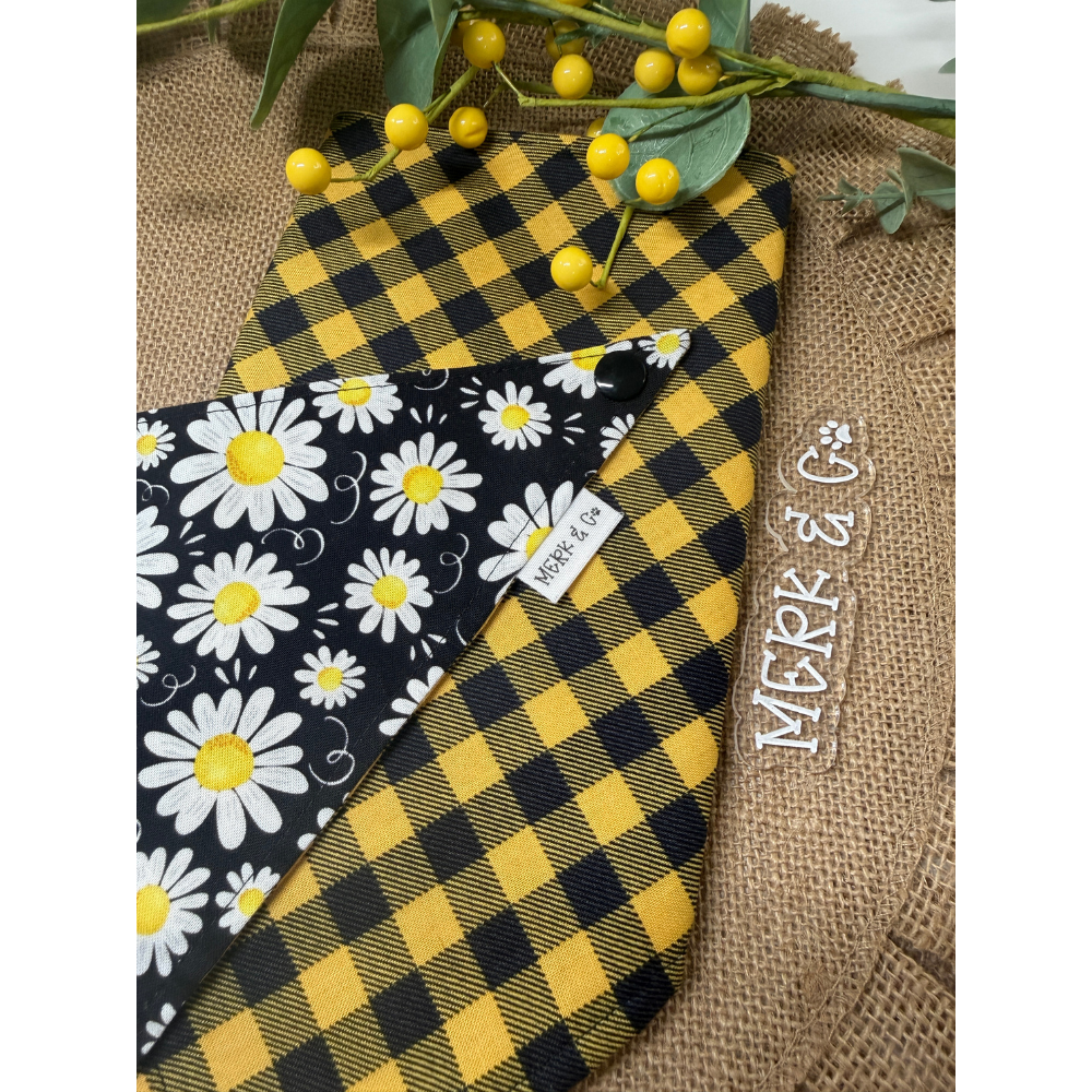 Large Daisy Bandana